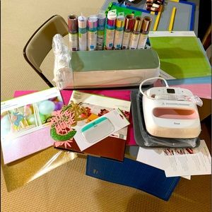 New Cricut Maker Kit/ Plus Lrg. Shirt Press Unopened 🎉